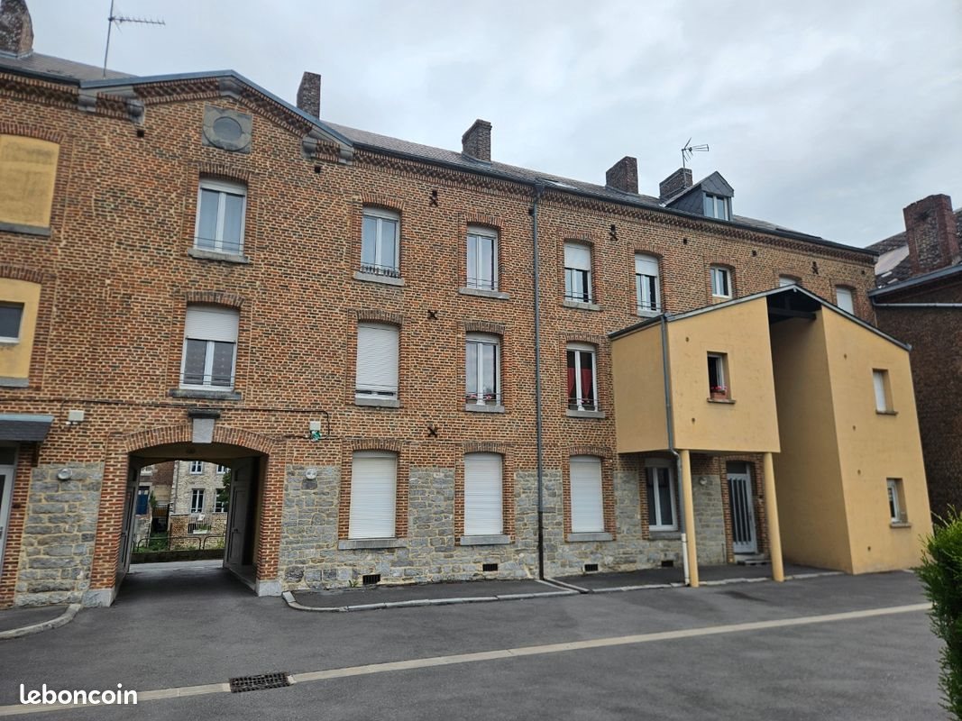 Appartement à louer, 60m², Givet
