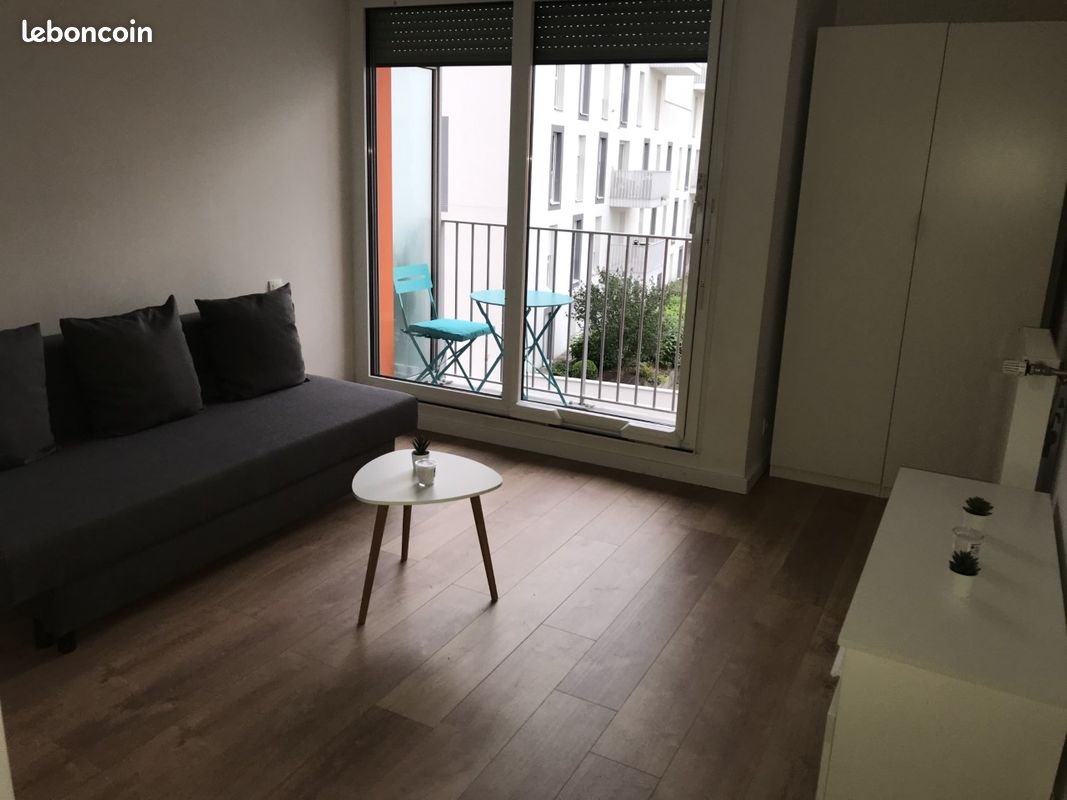 Appartement à louer, 28m², Evry