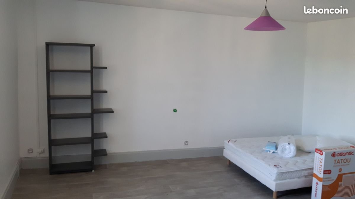 Appartement à louer, 27m², Figeac