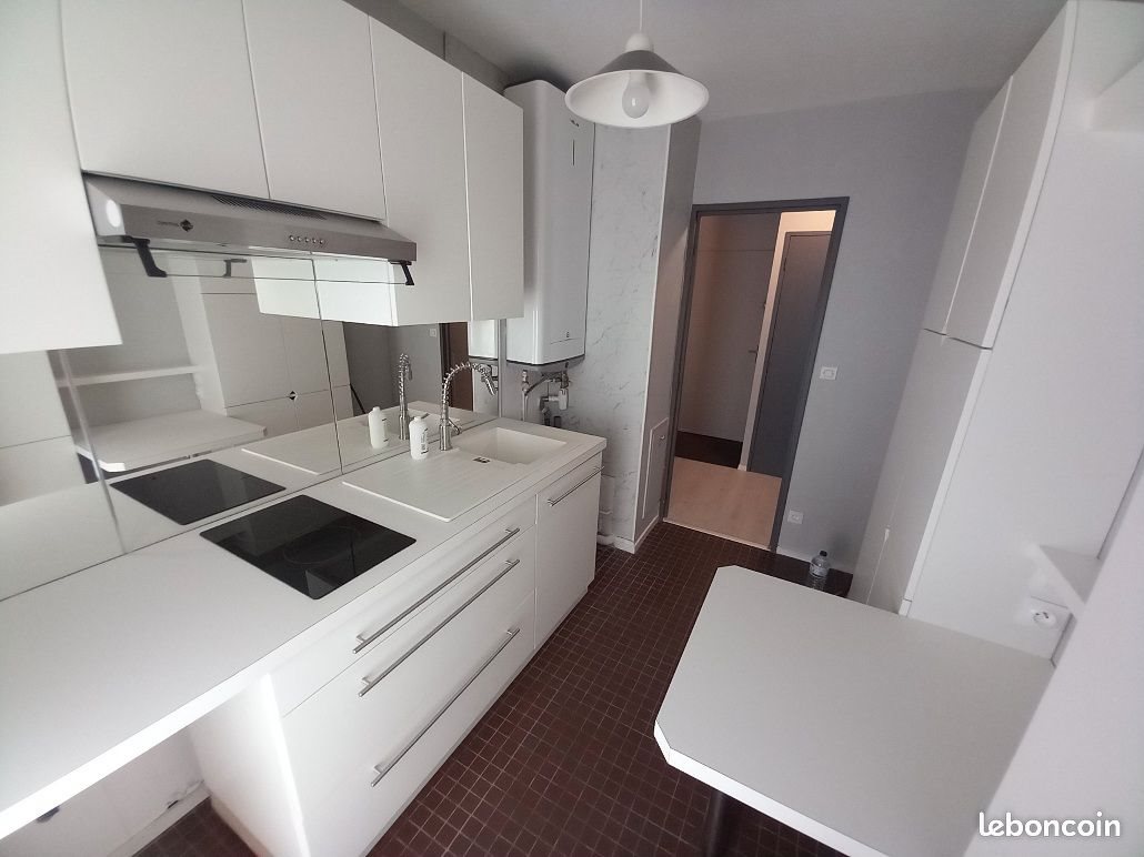 Appartement à louer, 44m², Talence