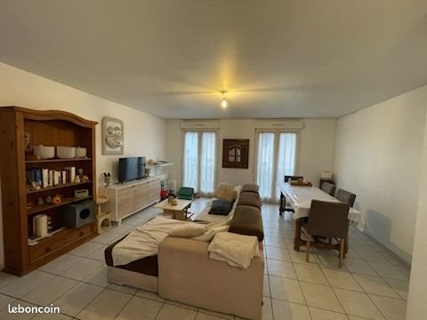 Appartement à louer, 67m², Saint-Juéry