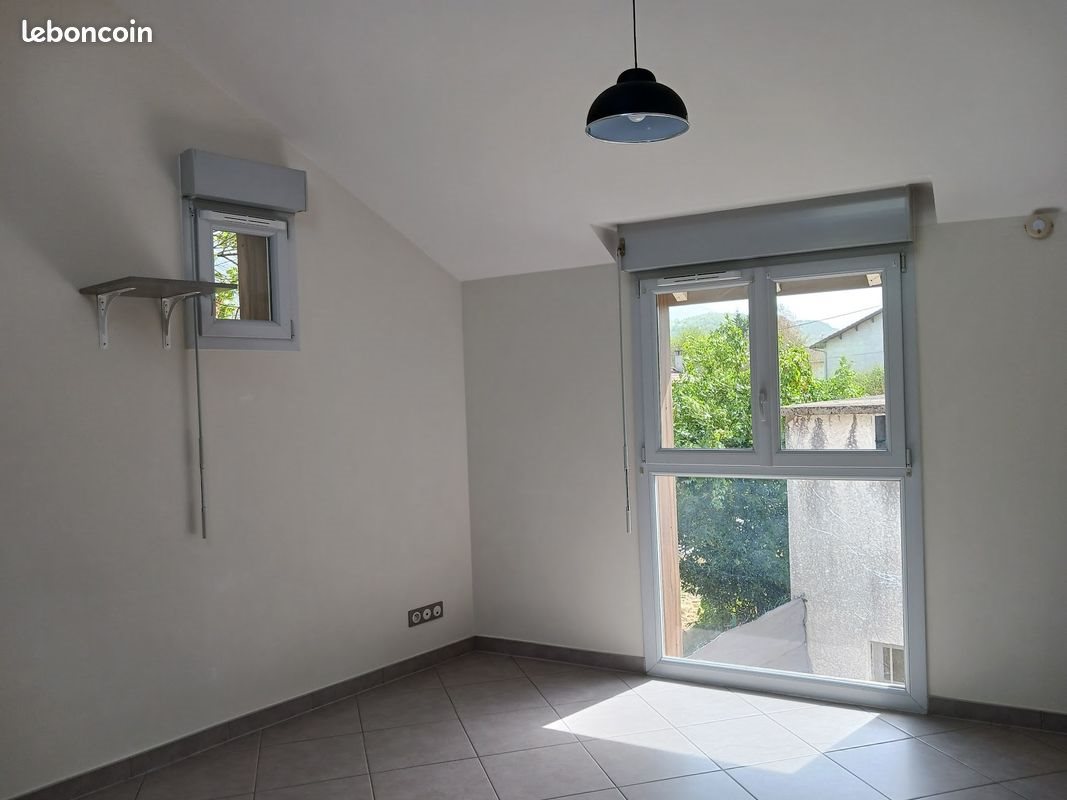 Appartement à louer, 24m², Vif