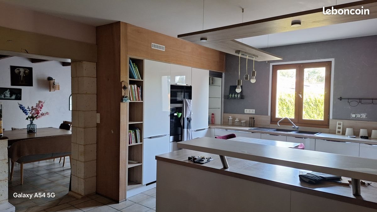 Maison à vendre, 175m², Vindelle