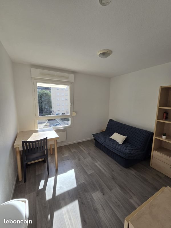 Appartement à louer, 19m², Saint-Etienne
