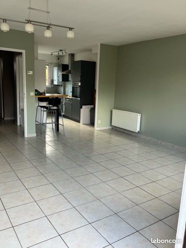 Maison à louer, 90m², Neuville-en-Ferrain