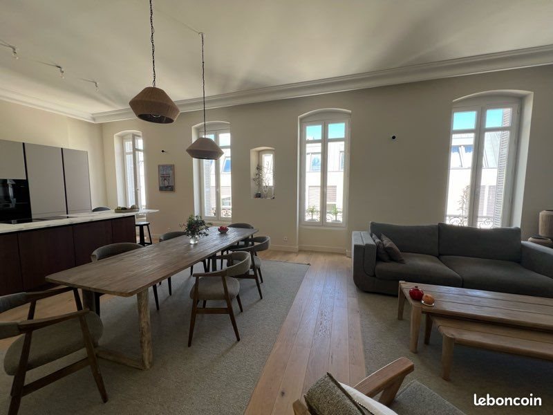 Appartement à louer, 147m², Bordeaux
