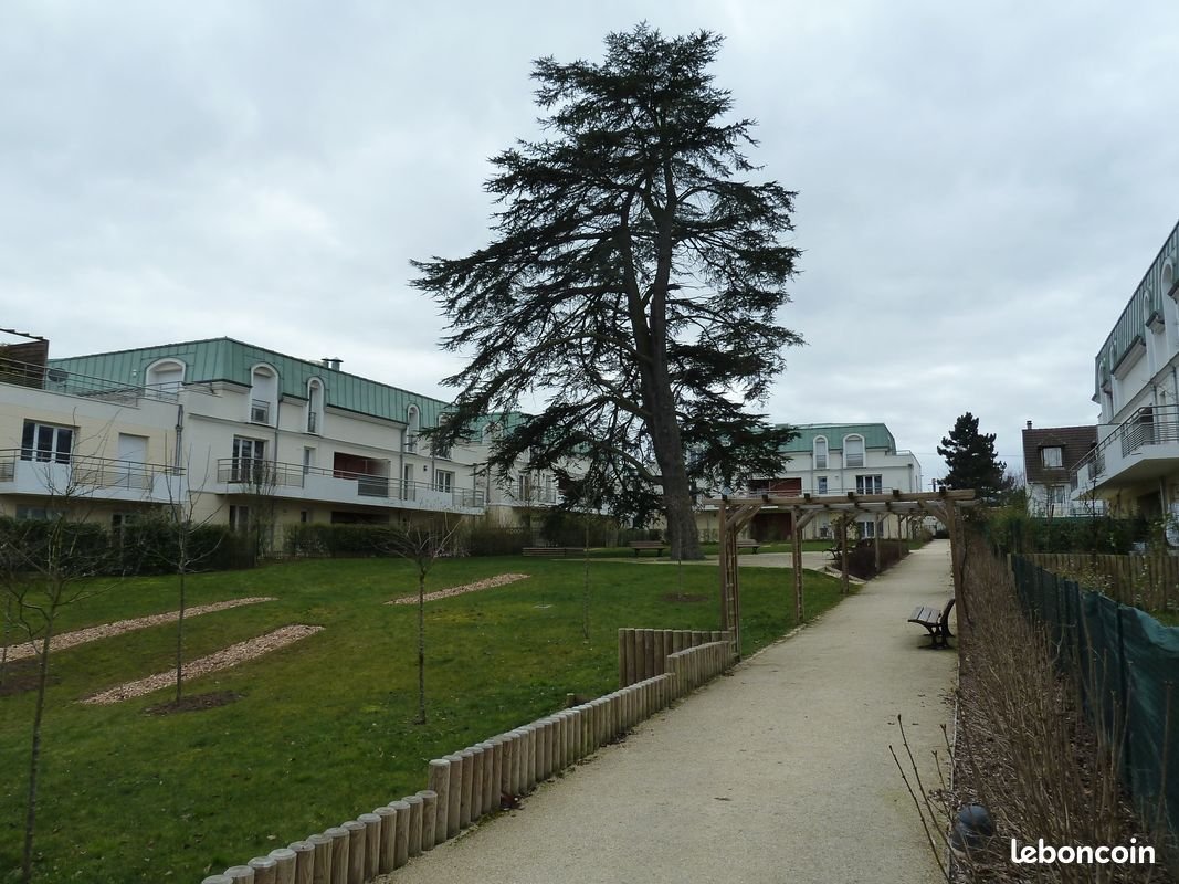 Appartement à louer, 45m², Evry