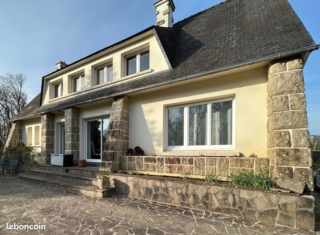 Maison à vendre, 144m², Sizun