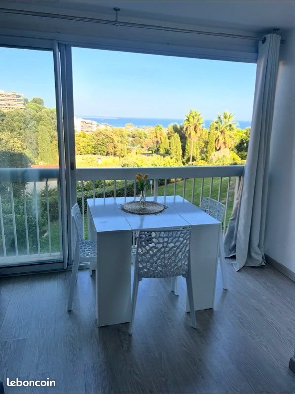 Appartement à louer, 30m², Villeneuve-Loubet