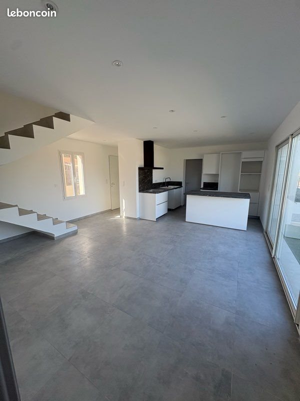 Maison à louer, 110m², Gonfaron