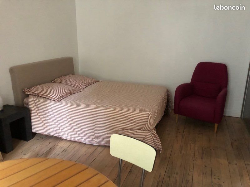 Appartement à louer, 28m², Aurillac