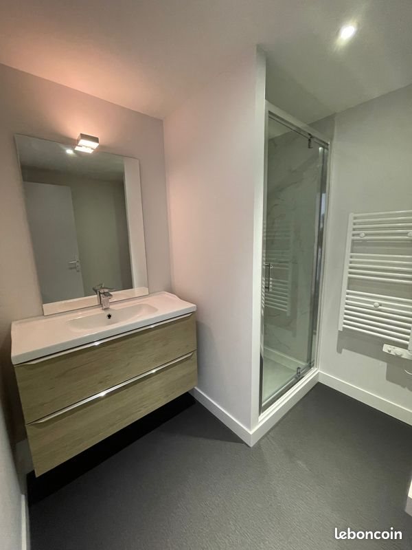 Appartement à louer, 77m², Villeneuve-Loubet