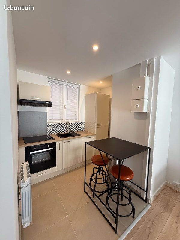 Appartement à vendre, 30m², Mantes-la-Jolie