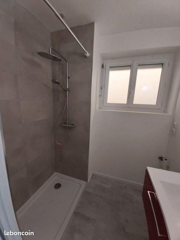 Maison à louer, 60m², Nivolas-Vermelle