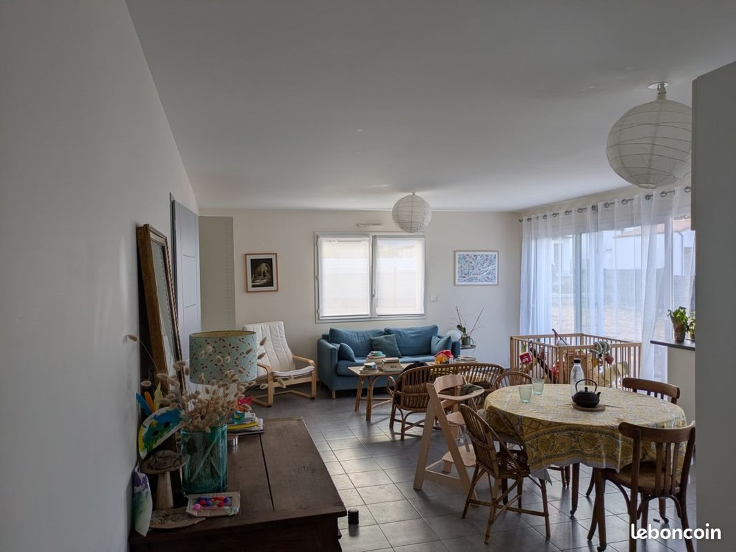 Maison à louer, 85m², Montaigu