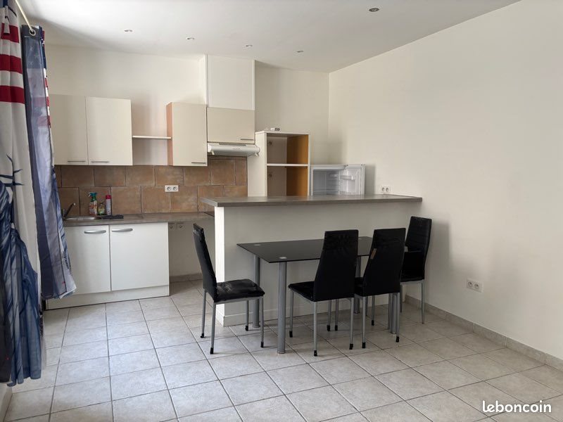 Appartement à louer, 35m², Lézignan-Corbières