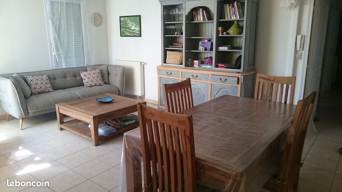 Appartement à louer, 66m², Valbonne