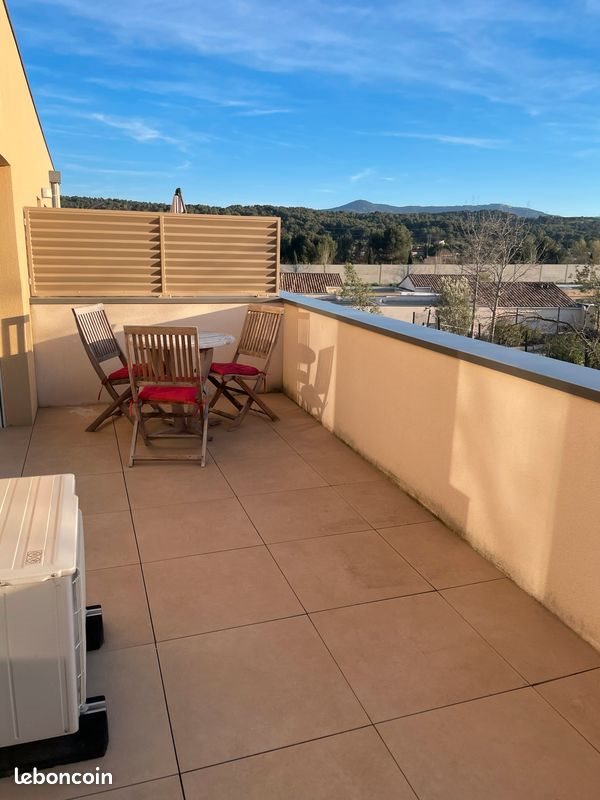 Appartement à louer, 32m², Meyreuil
