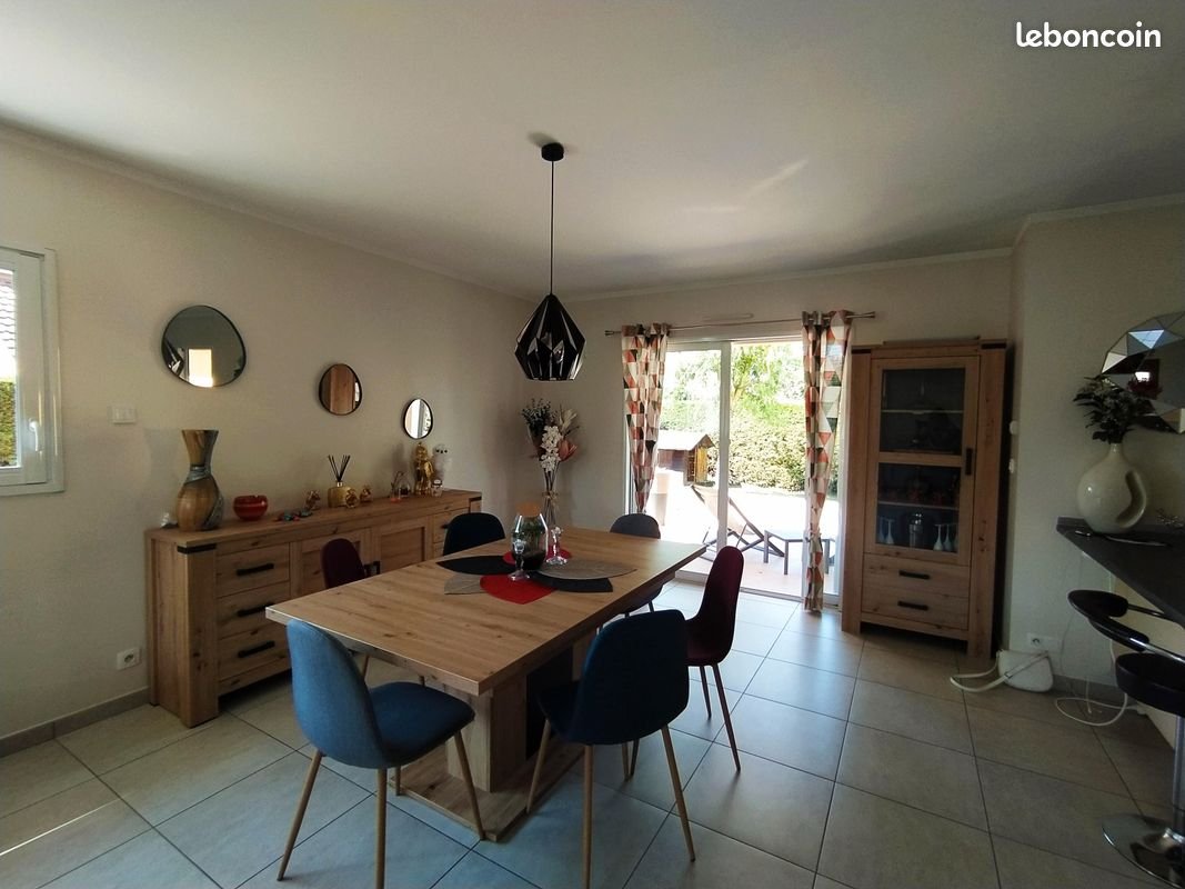 Maison à louer, 133m², Massieux