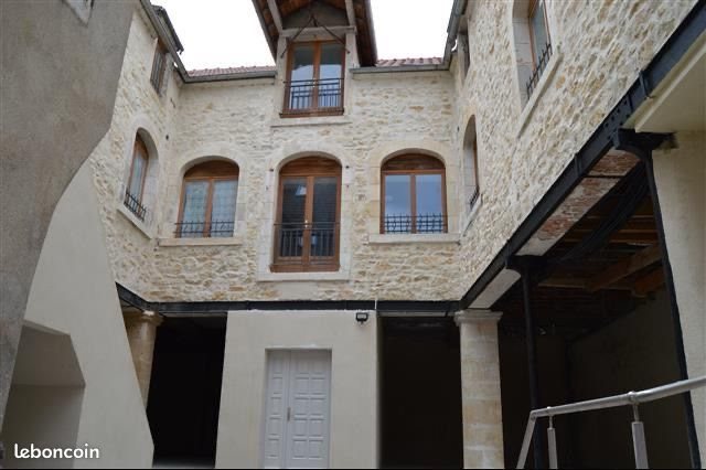 Appartement à louer, 28m², Saint-Amand-Montrond