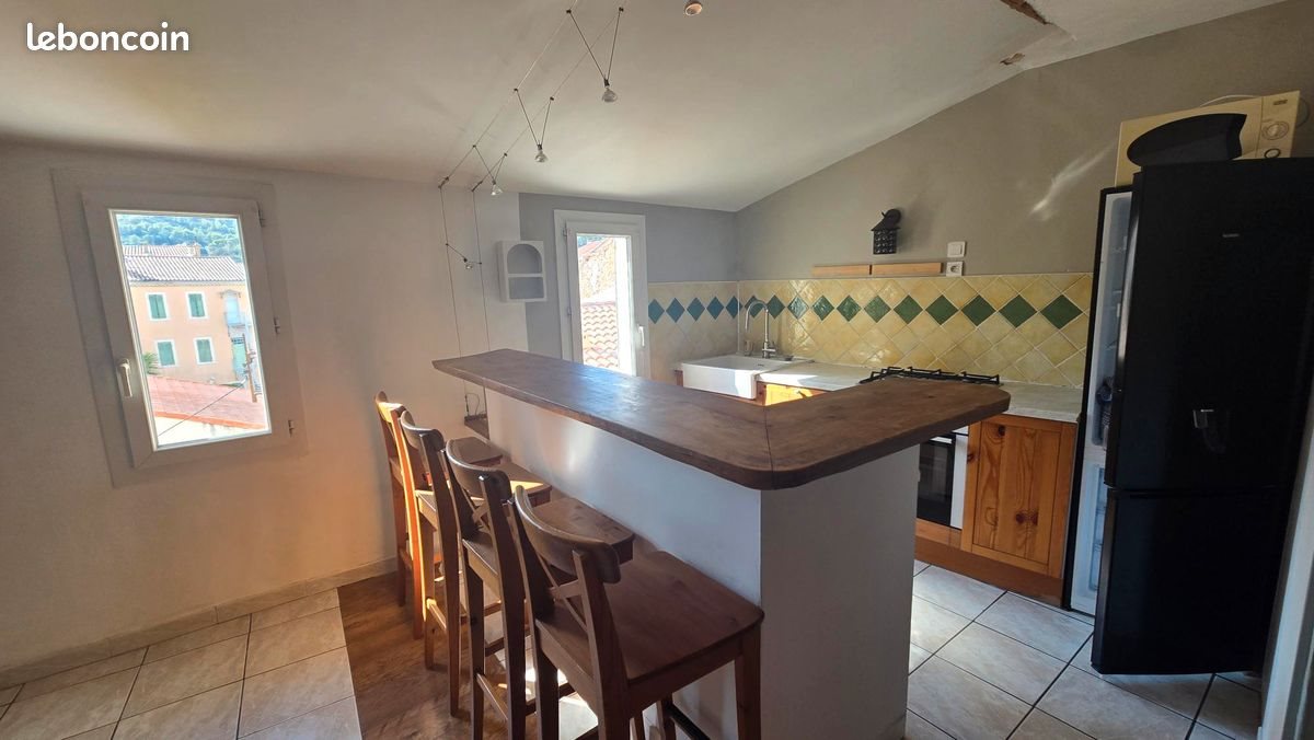 Appartement à louer, 60m², Roquevaire