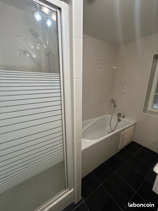 Maison à louer, 110m², Pont-l'Abbé-d'Arnoult