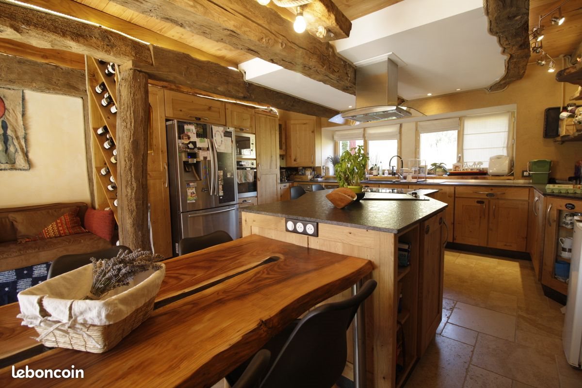 Maison à louer, 264m², Cléguérec