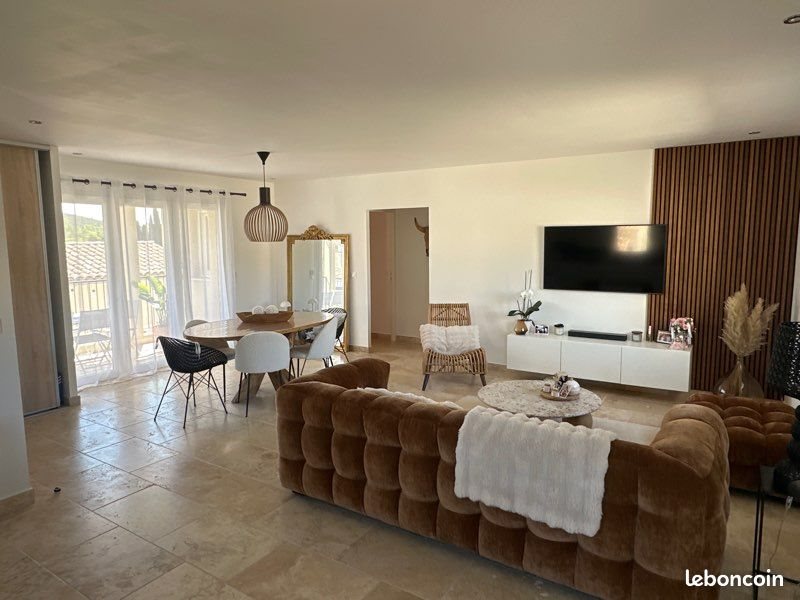 Appartement à vendre, 100m², Eyguières