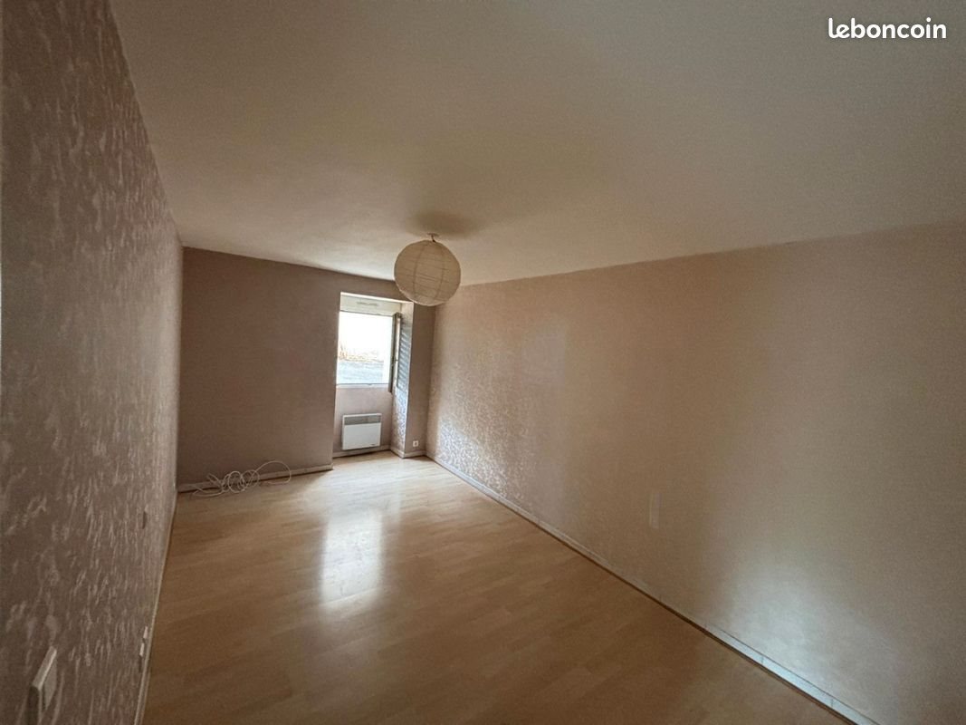 Appartement à louer, 64m², Geneuille
