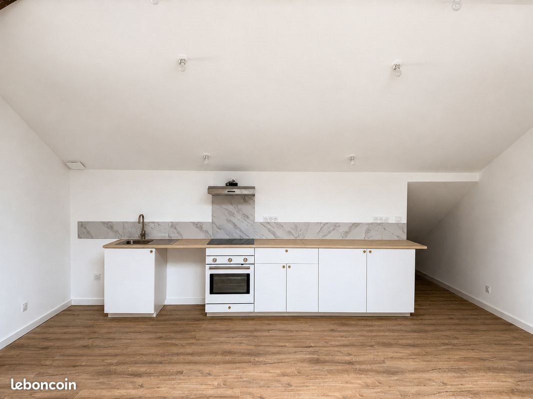 Appartement à louer, 102m², Montrabé