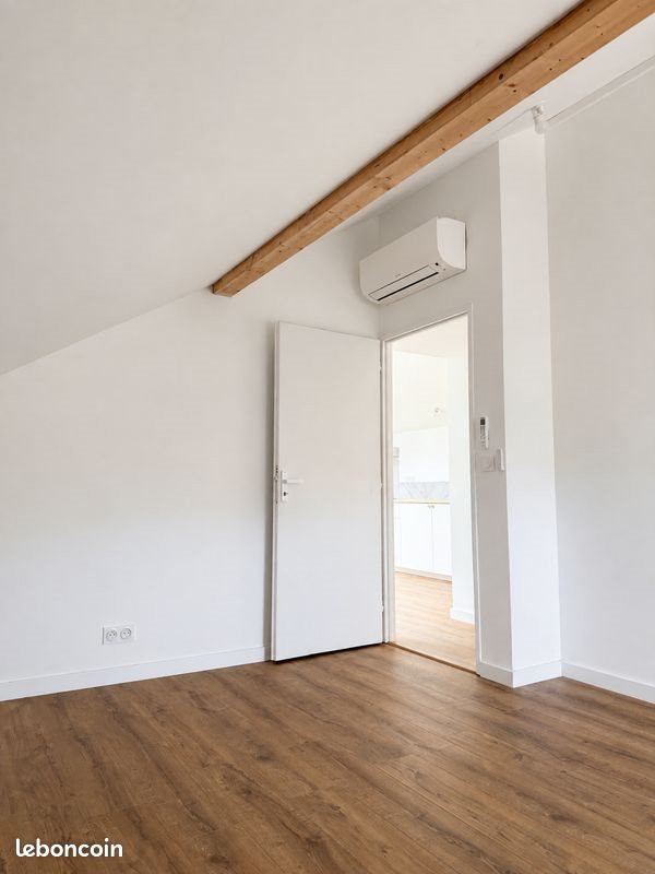 Appartement à louer, 102m², Montrabé