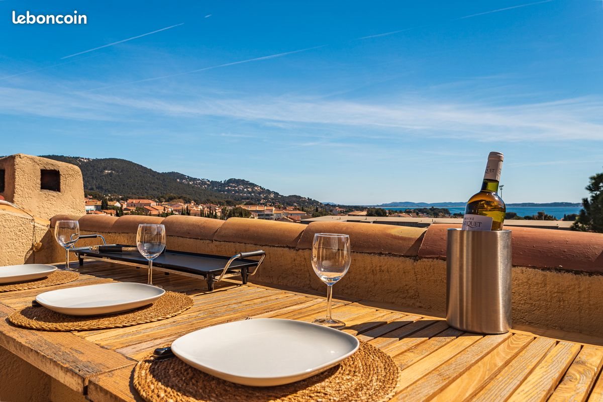 Appartement à louer, 61m², Carqueiranne