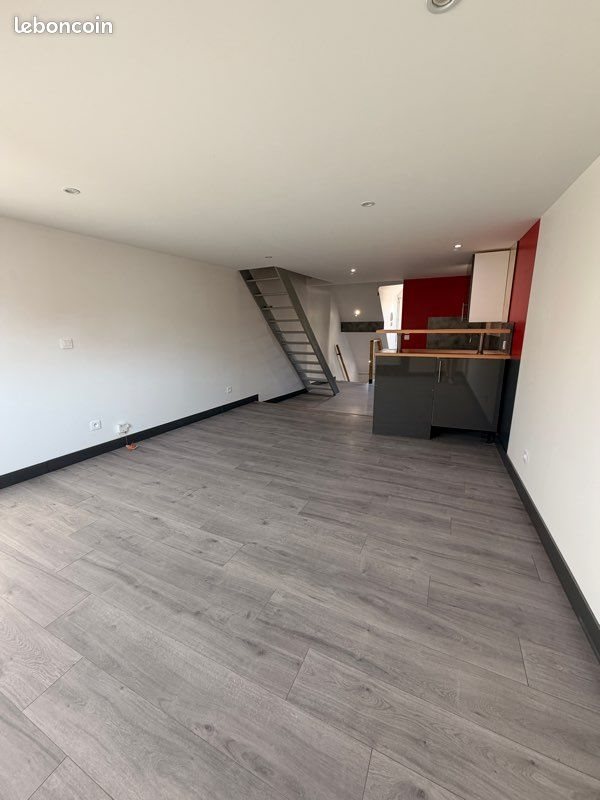 Appartement à louer, 50m², Lons-le-Saunier