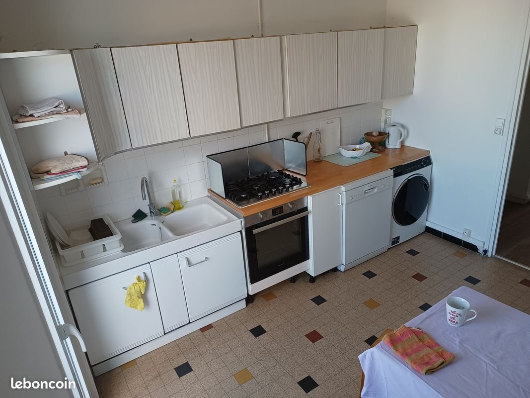 Appartement à louer, 76m², Vénissieux