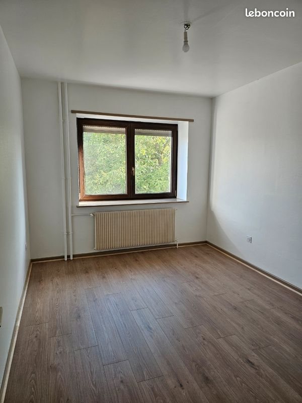 Appartement à louer, 90m², Longeville-lès-Saint-Avold
