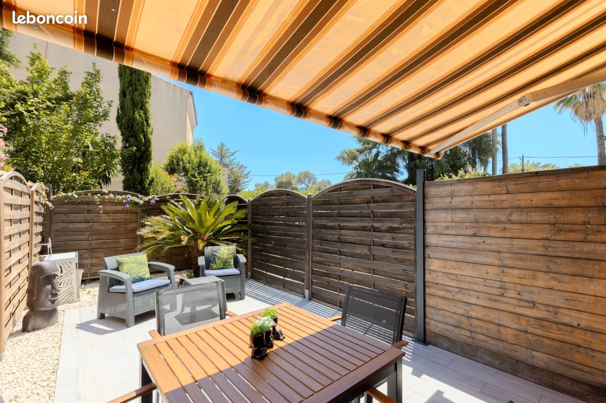 Appartement à louer, 34m², Vallauris