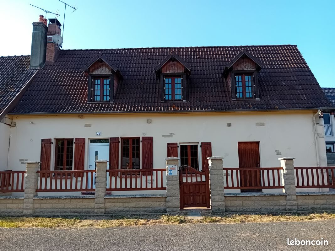 Maison à louer, 100m², Léré