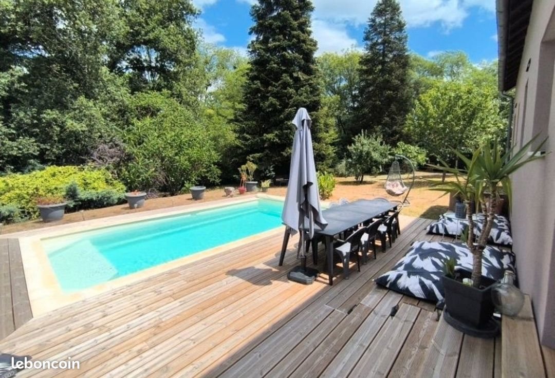 Maison à vendre, 135m², Busserolles