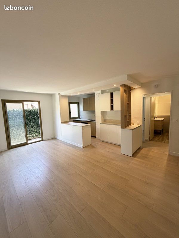 Appartement à louer, 44m², Vence