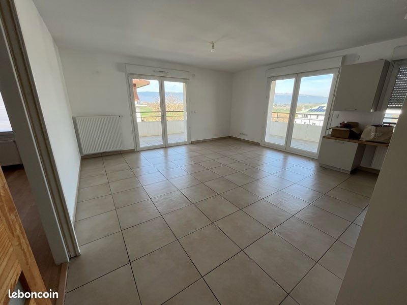 Appartement à louer, 84m², Saint-Julien-en-Genevois