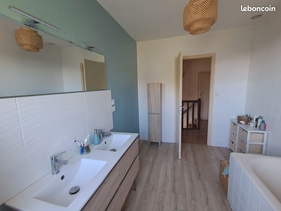 Maison à vendre, 124m², Saint-Barthélemy-de-Vals