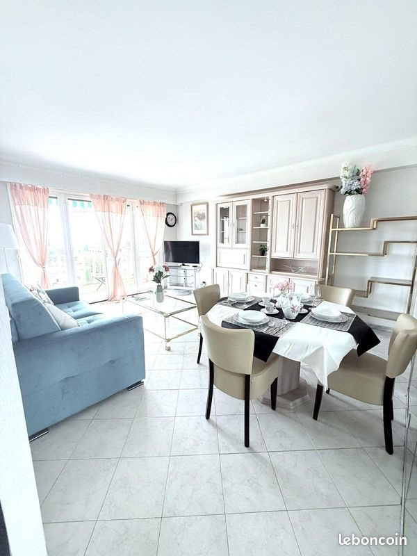 Appartement à louer, 55m², Vence