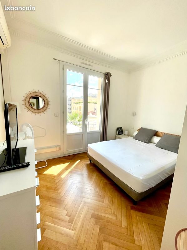 Appartement à louer, 53m², Antibes
