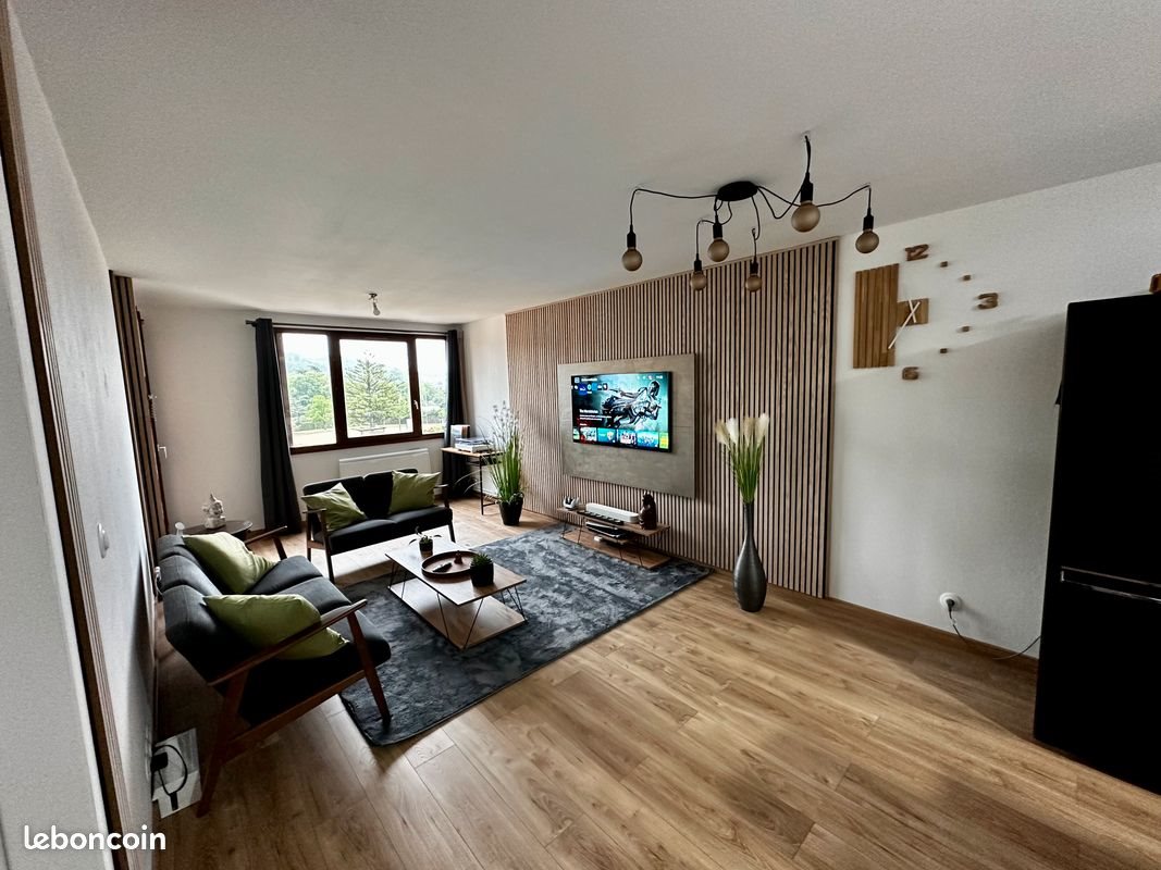 Appartement à louer, 80m², Saint-Maurice-l'Exil
