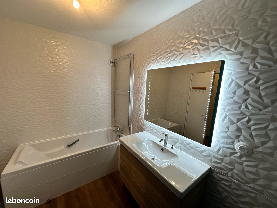 Appartement à louer, 80m², Saint-Maurice-l'Exil