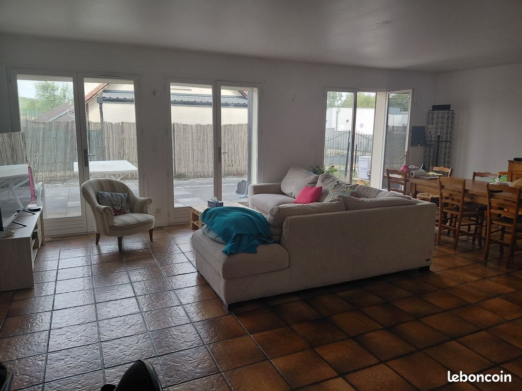 Appartement à louer, 92m², Pouilley-les-Vignes