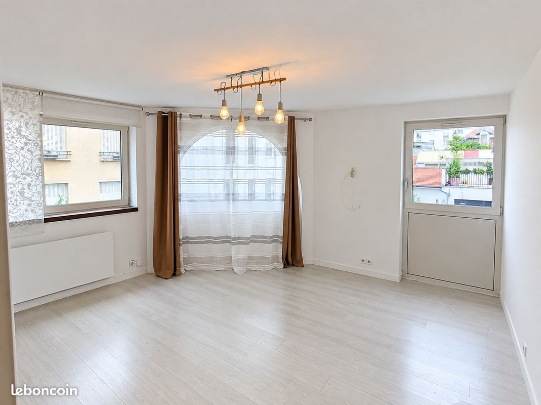 Appartement à louer, 59m², Courbevoie