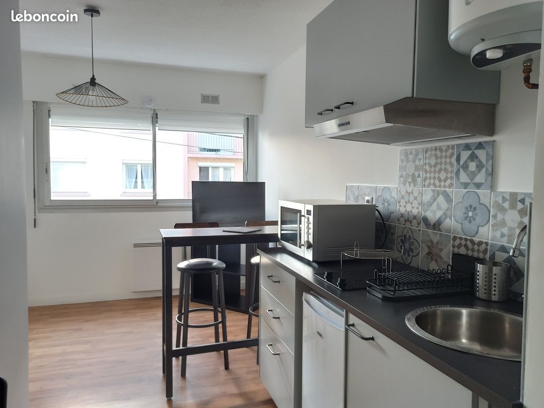 Appartement à louer, 16m², Saint-Nazaire