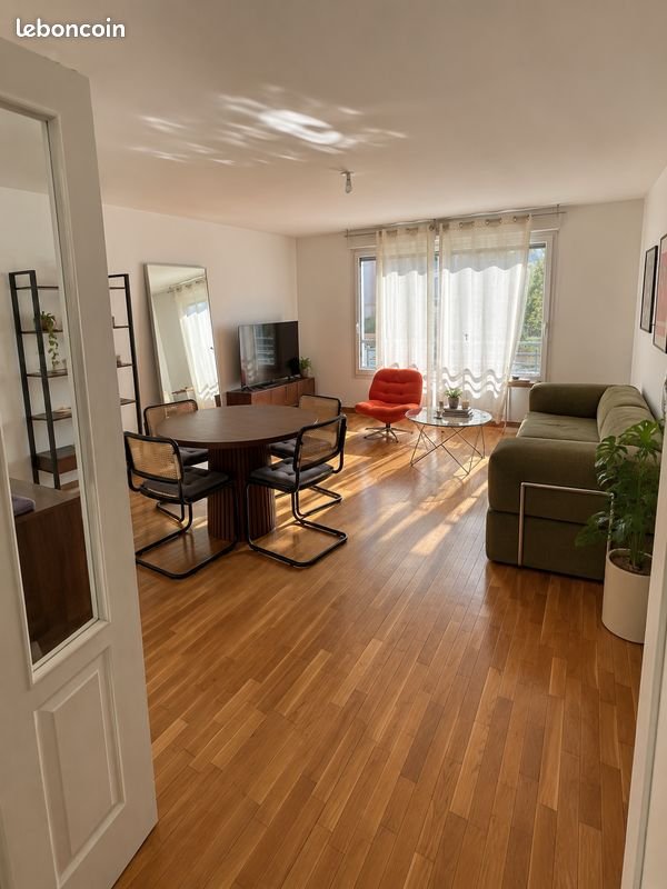 Appartement à vendre, 71m², Saint-Cyr-l'École