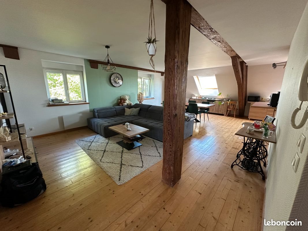 Appartement à louer, 84m², Réding